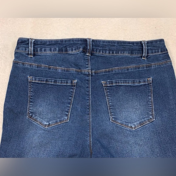 d.jeans, stretch denim high Rise capris - Picture 6 of 6